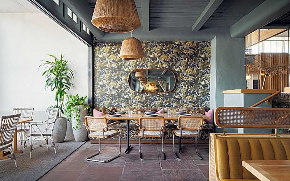 Dining terrace